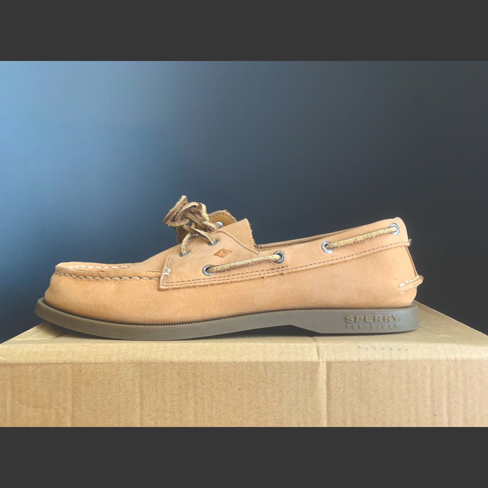 Boys Sperry top sliders size 6